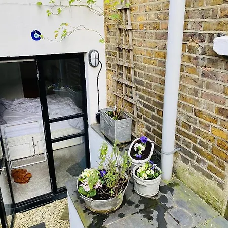 Stunning, Stylish Garden Flat In The Heart Of Wimbledon Apartment London Exterior photo