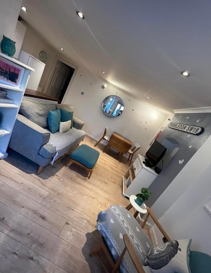 Stunning, Stylish Garden Flat In The Heart Of Wimbledon Appartamento *